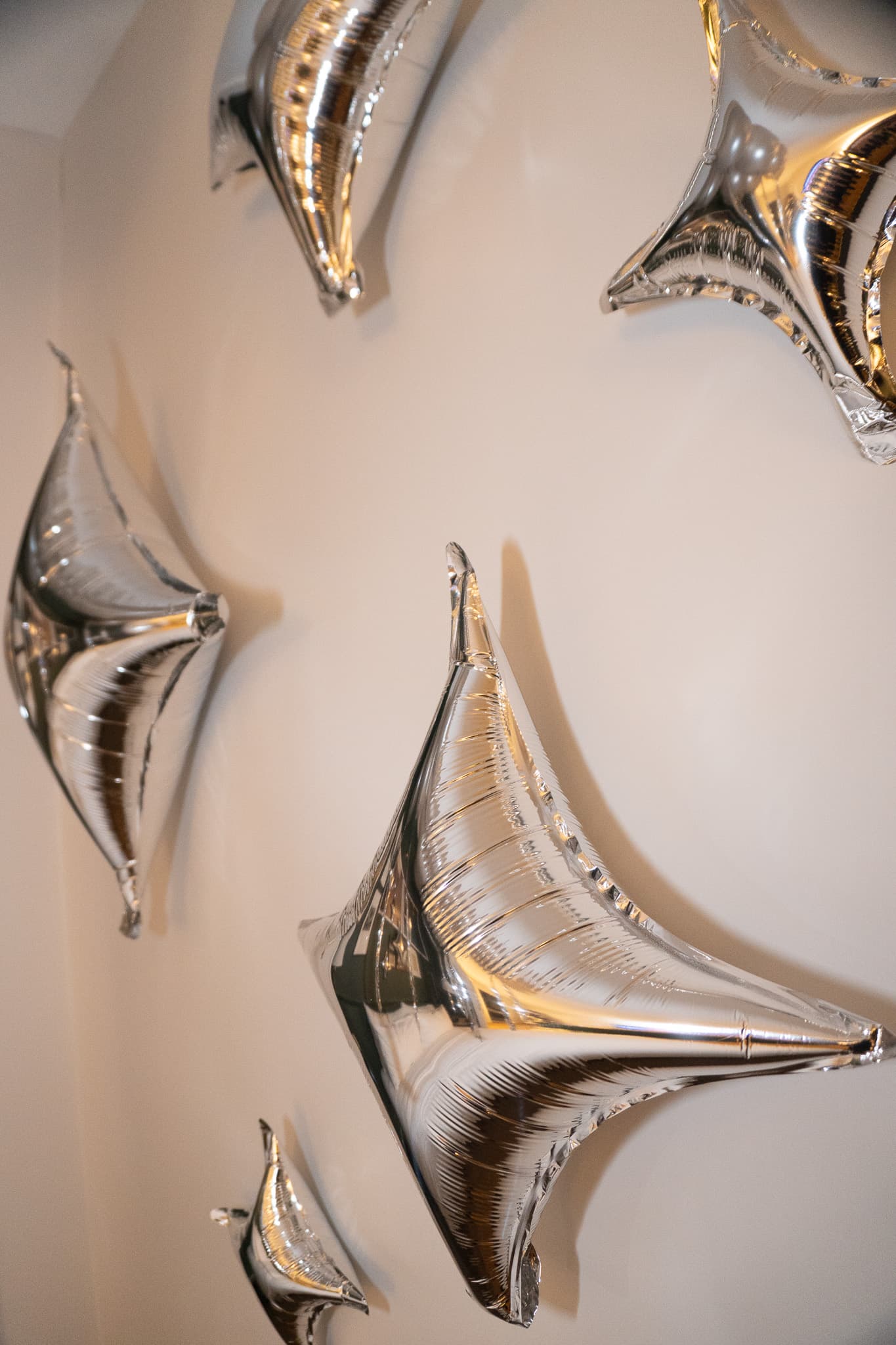 Silver Stars Balloons